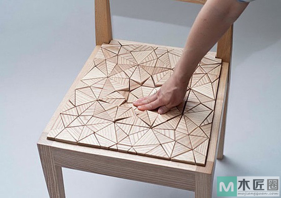 椅子不光是要满足坐立舒适感，还要配搭上创意的家具设计