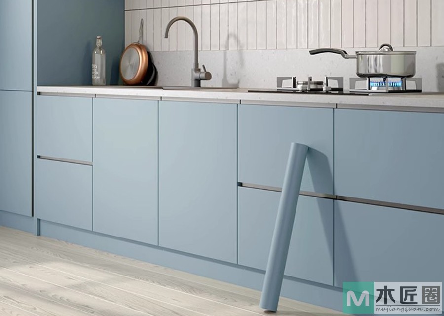 板材贴面和贴纸贴木皮有什么区别？