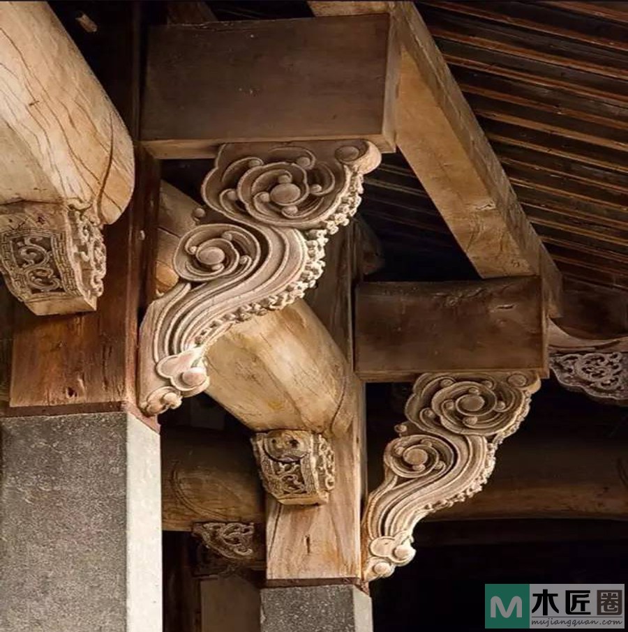 中国古建筑构件中，什么是雀替？什么是牛腿？