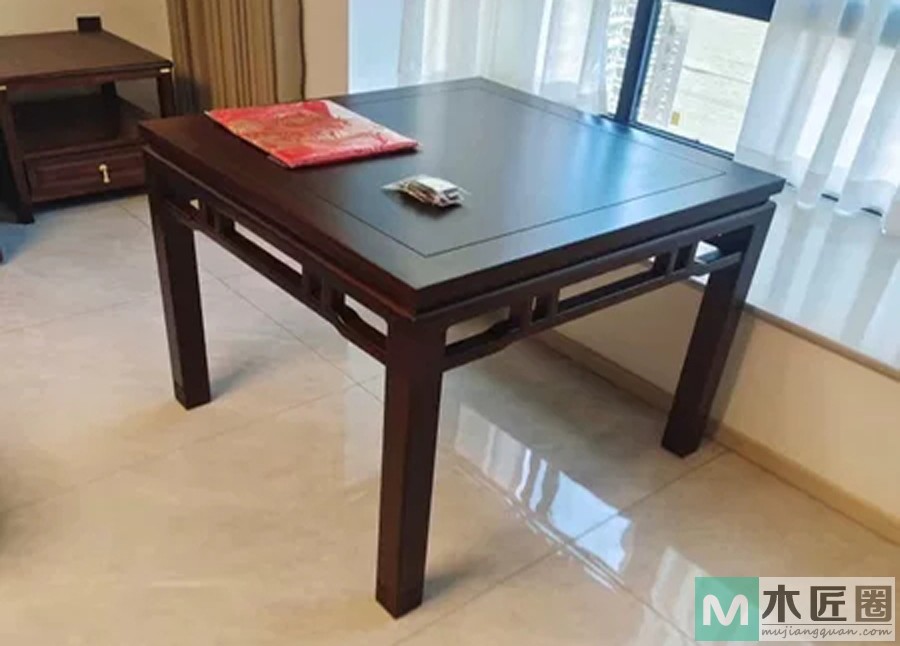 圆凳选择什么样的好，红木圆凳怎么样，有什么特点？