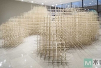 艺术家ben butler，用简单工艺组成复杂的杨木矩阵艺术