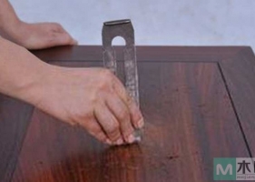 刮磨工艺，是木工师傅制作红木家具中的纯手工刮磨工序