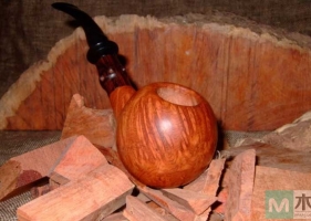 木制烟斗是什么木做成的？