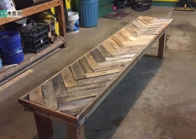 木工爱好者的创意做法，用旧木板diy个性“鱼尾长凳”