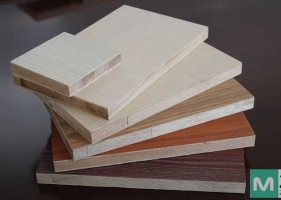 木匠师傅废料利用，木头尾料制作装饰小台桌